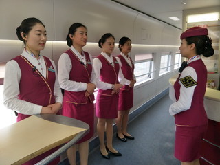 北京客运段:强化服务意识 备战五一假期