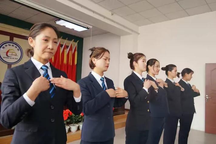 以"礼"服人,提升客运服务质量